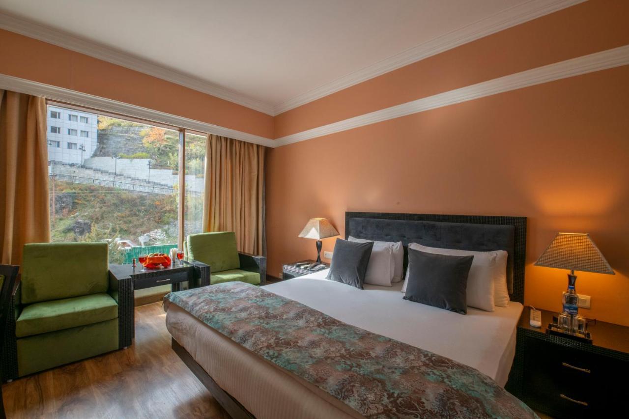 Mastiff Grand Manali Resort Εξωτερικό φωτογραφία